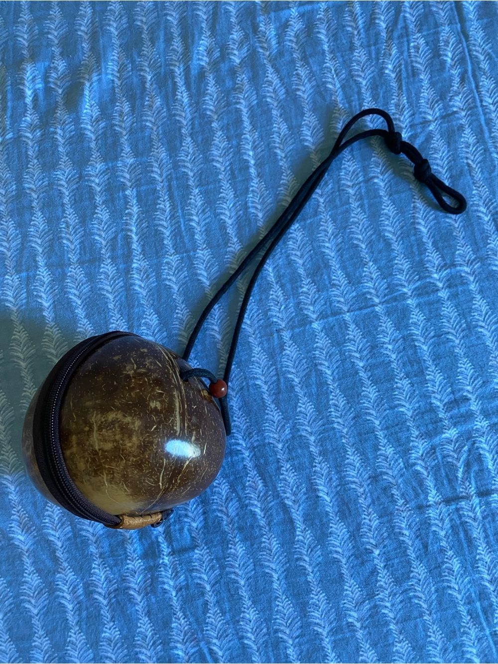 Hawaiian Tropical Brown Coconut Shell Zippered Shoulder Pouch Bag Purse
